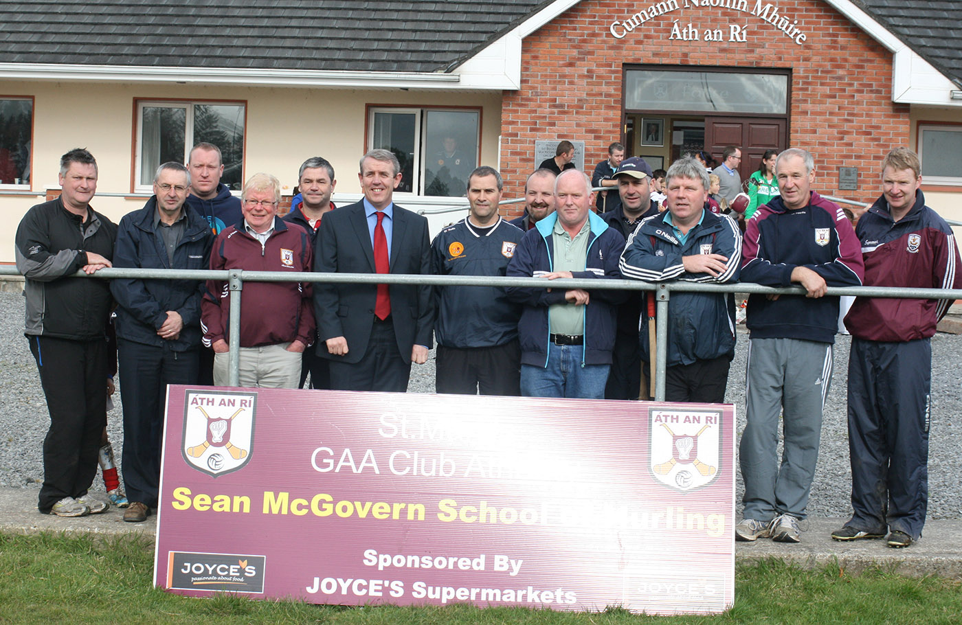 Sean McGovern School of Hurling 2012 Slide background